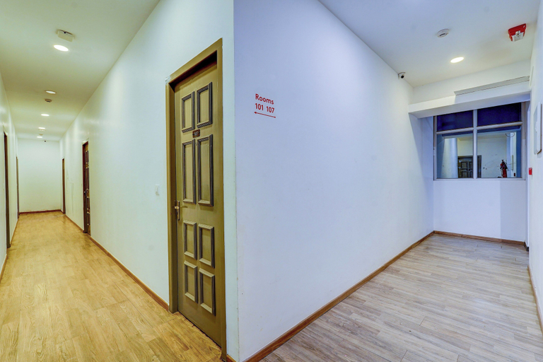 Others 5, Townhouse Pondicherry, Viluppuram