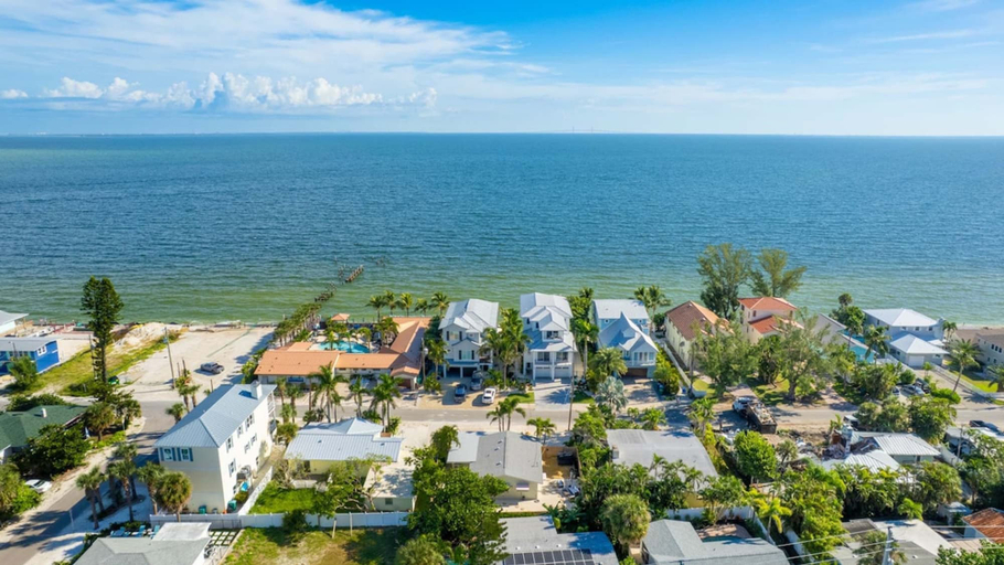 Others 3, Key Lime Cottage -hot Tub Pool - Steps to Beach- Golf Cart, Manatee