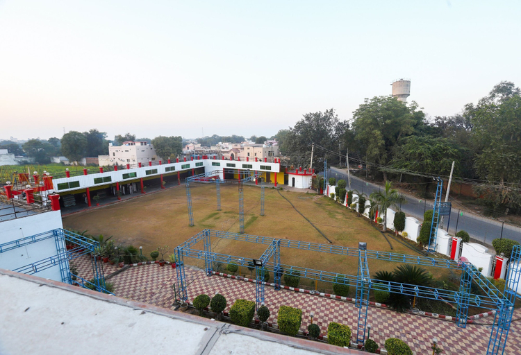 Others 5, OYO 71898 9 inn stays, Ludhiana