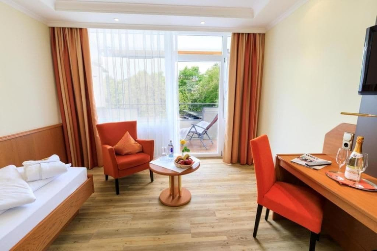 Bedroom 5, Thermenhotel Sonnenhof, Passau