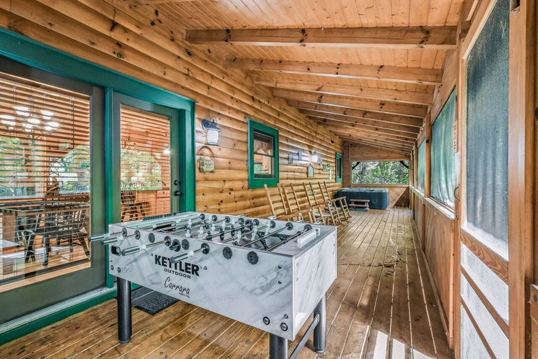 Others 5, A Mountain Spirit 3 Bedroom Cabin by RedAwning, Sevier