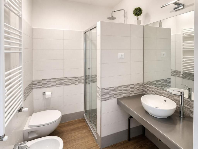 Others 5, Garden Room by Casa Proto, Rome