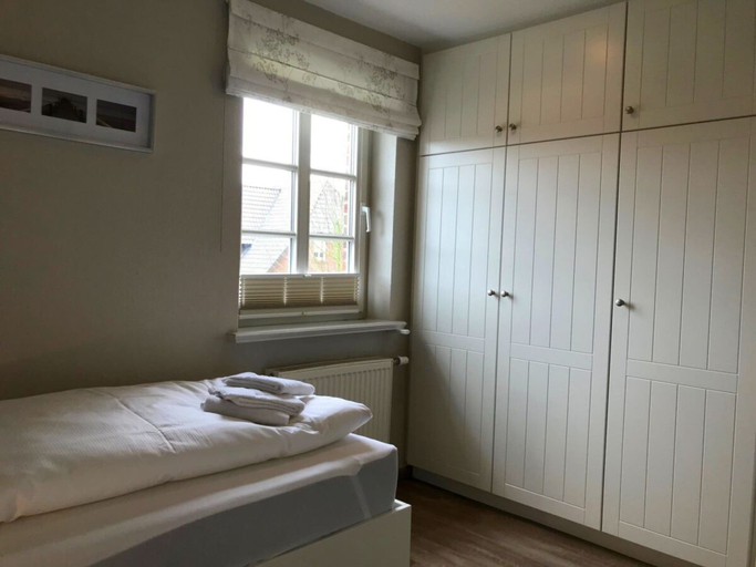 Others 4, Holiday Home in Wrixum With Swimming Pool, Nordfriesland