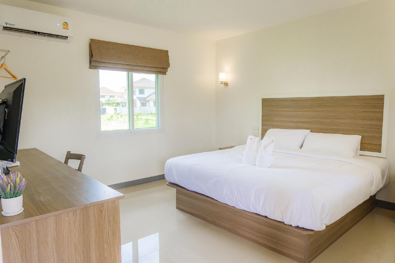 Bedroom 2, One Chumphon Hotel, Muang Chumphon