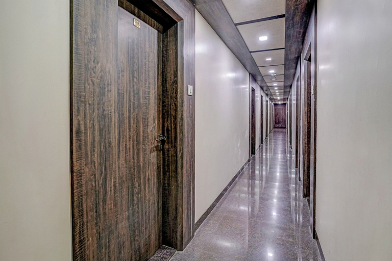 Others 4, Hotel O Lotus Residency, Mumbai Suburban