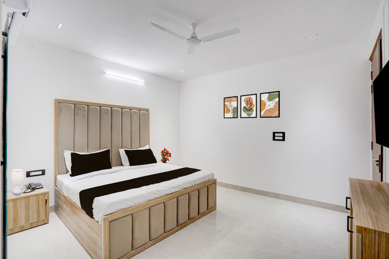 Others 3, Townhouse Sector 49 Gurugram, Gurgaon