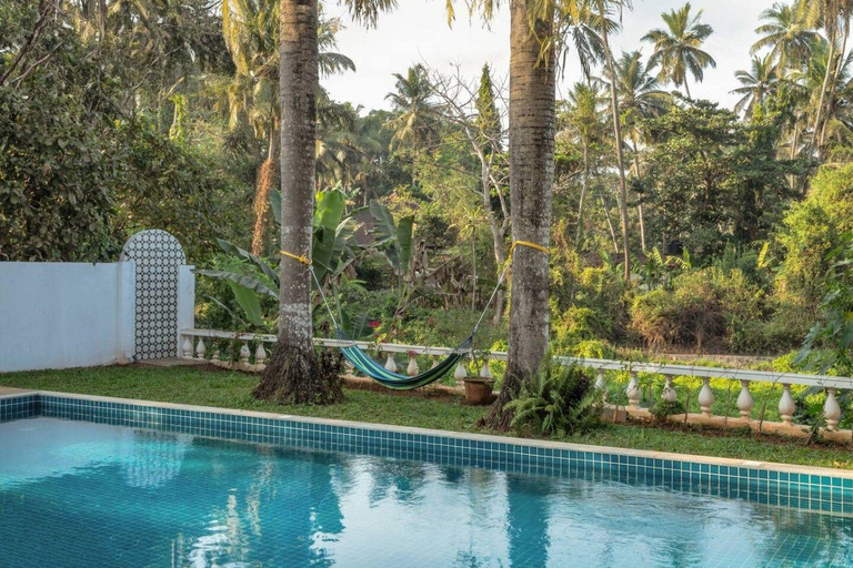 Sport & Beauty 5, Casa Palms by Hireavilla -5BR Villa w Private Pool, North Goa