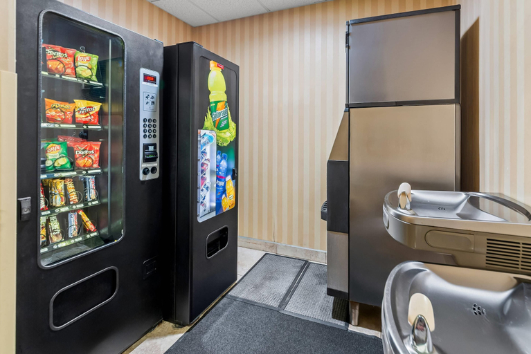 Food & Drinks 5, Sleep Inn & Suites University/Shands, Alachua
