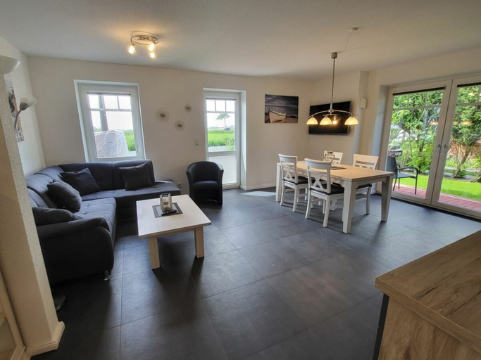 Others 4, Holiday Apartment in Greetsiel With Terrace, Aurich