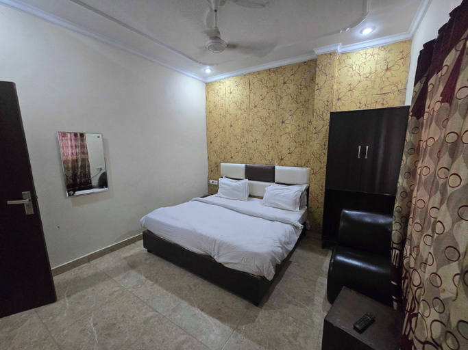 Others 3, Hotel O kaven grand, Amritsar