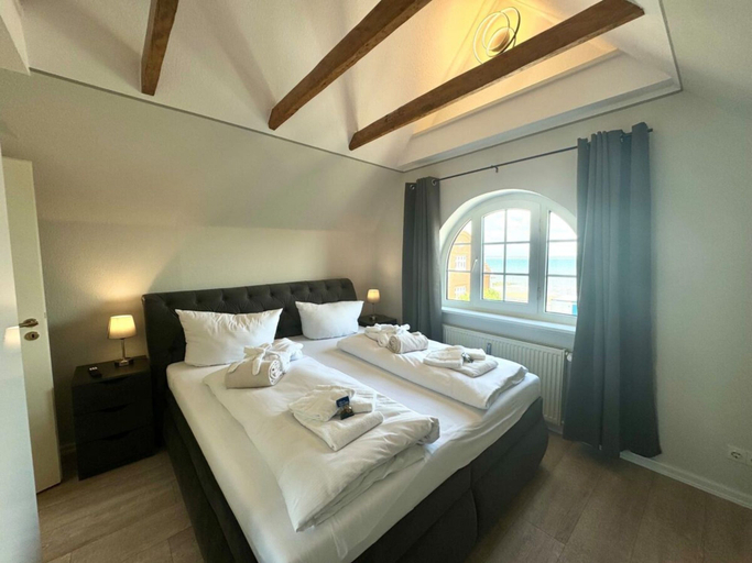 Others 2, House With sea View - Apt. 4, Nordfriesland