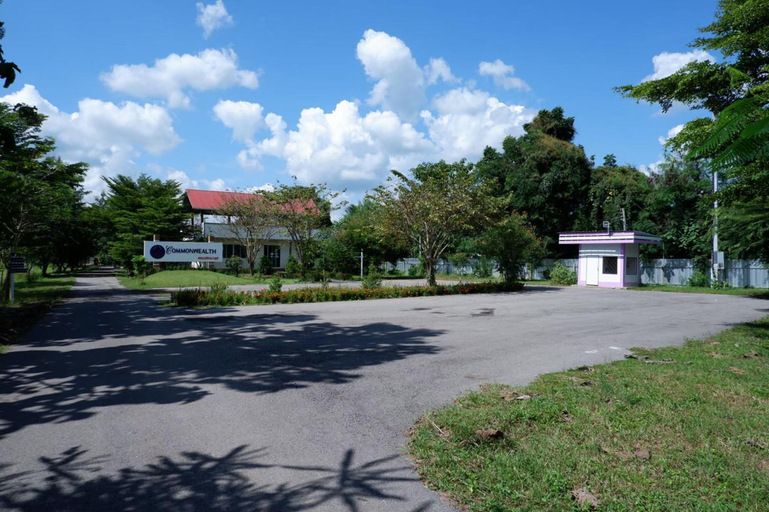 Exterior & Views 5, Commonwealth Hotel And Resort, Suan Phung