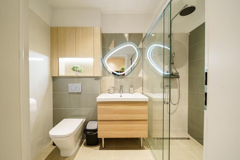 Bathroom 3, Montello Guest House, Brasov