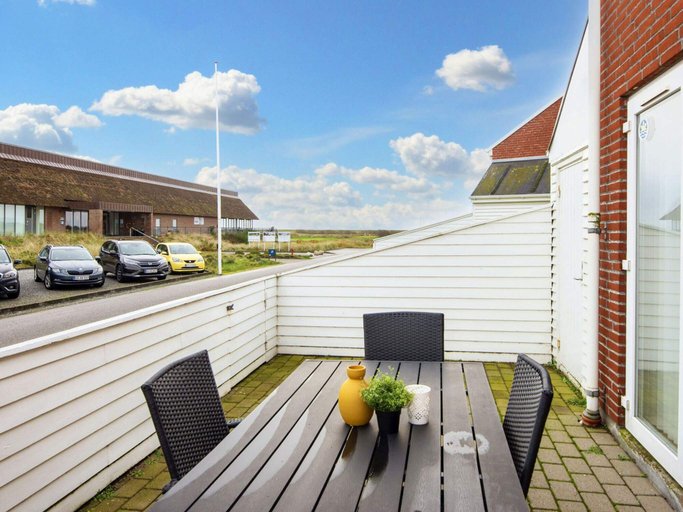 Others 3, 4 Star Holiday Home in Romo, Tønder