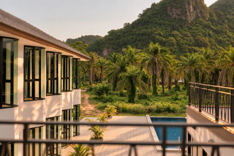 Others 1, Langsuan Pool & Spa Garden, Lang Suan