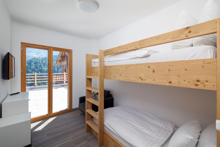 Others 3, Chalet Bella New Alpine Chalet 8 Guests, Martigny