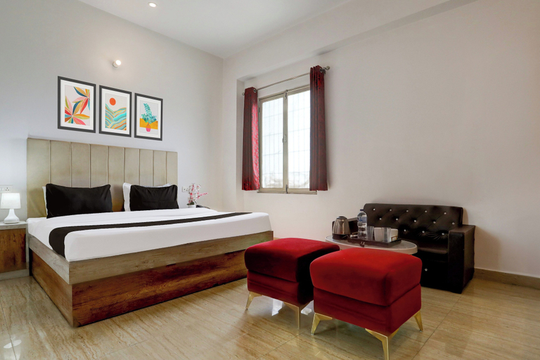 Others 2, Super OYO Townhouse Hyderabad Gate IIT, Varanasi