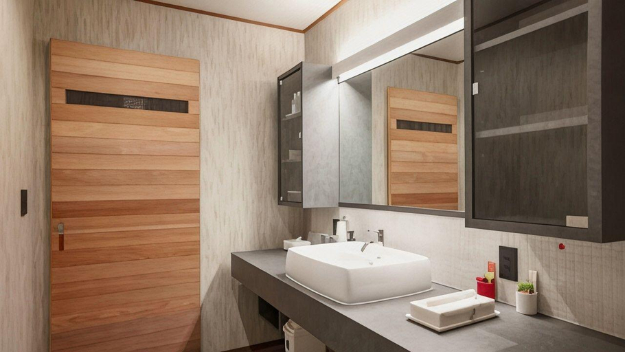 Bathroom, Kocho, Kaga