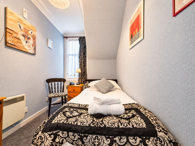 Bedroom 3, Homesly The George Hotel, Angus