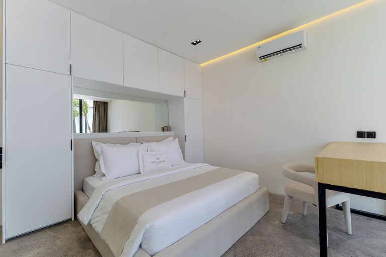 Others 2, Five Oceans Residence Berawa, Badung