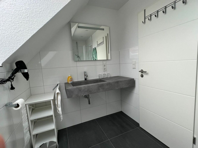 Others 2, Holiday Apartment in Greetsiel With Balcony, Aurich