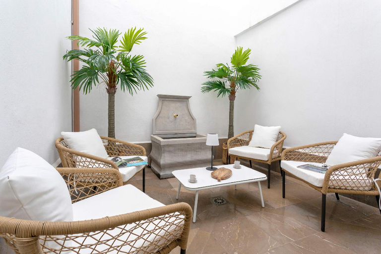 Others 5, Exclusive apartment in Granada. Horno Marina 9, Granada