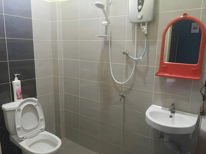 Bathroom 4, Villa Sentosa, Kuala Terengganu