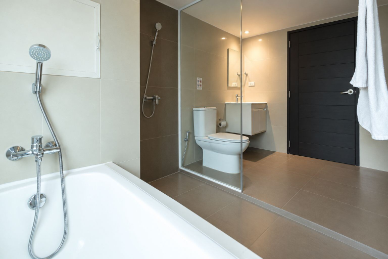 Bathroom 5, The Kaze 34 Hotel and Serviced Residence, Khlong Toey