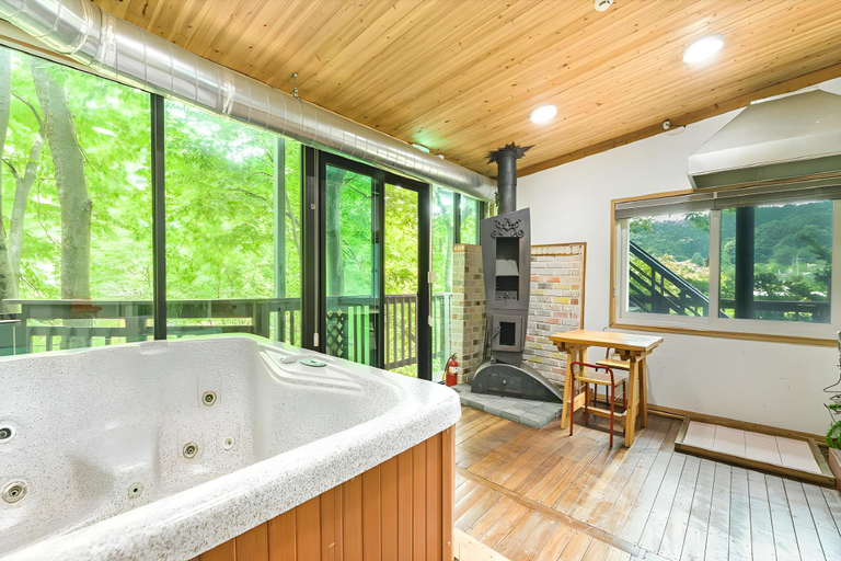 Bathroom 2, Yangpyeong alice pension, Yangpyeong