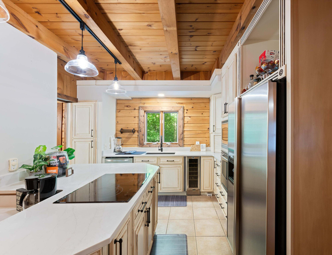 Others 3, Leiper's Fork Lodge - Game Room, Williamson
