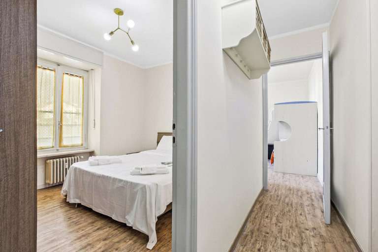 Others 3, Francis Home With Balcony and Parking, Torino
