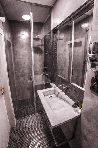 Bathroom, La Bohemia, Karlovy Vary