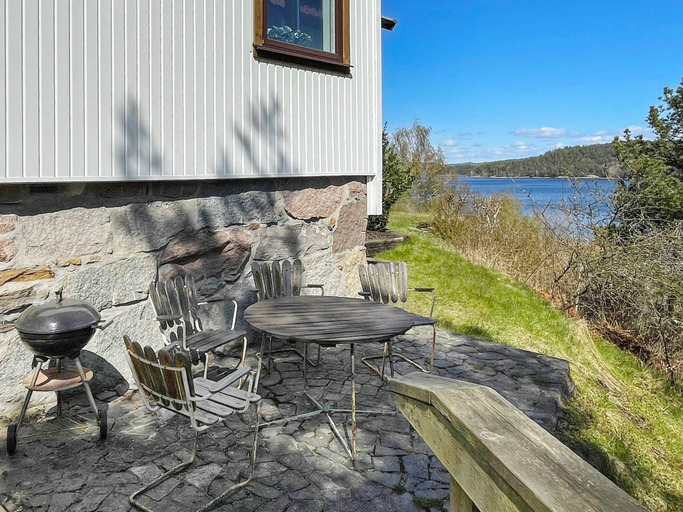 Others 2, 5 Person Holiday Home in Stillingson, Orust