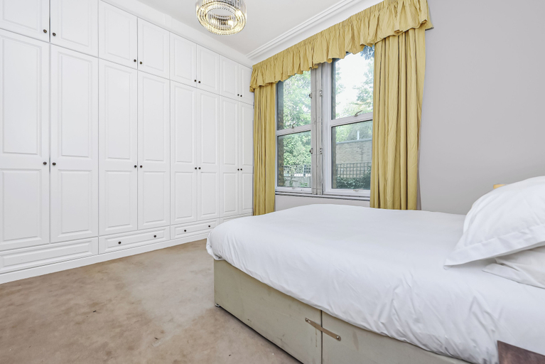 Others 4, Three Bedroom Hampstead Apartment, London