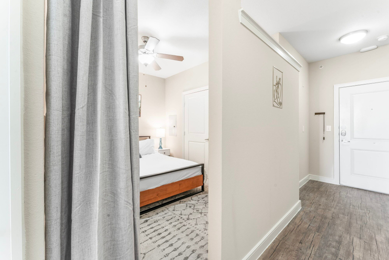Others 5, Fun Soco 1BR King Suite w Gympickleballlaundry, Travis