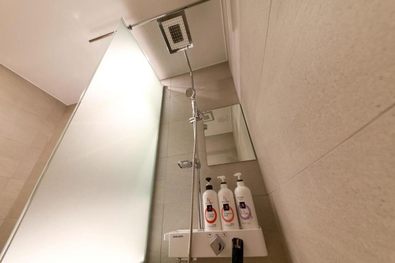 Bathroom 5, Hotel Moon, Anyang