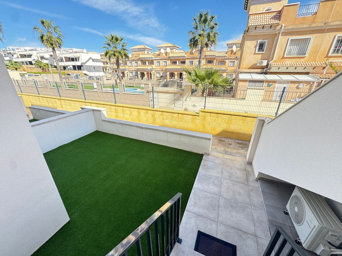Others 2, Casa Ebro Villamartin, Alicante