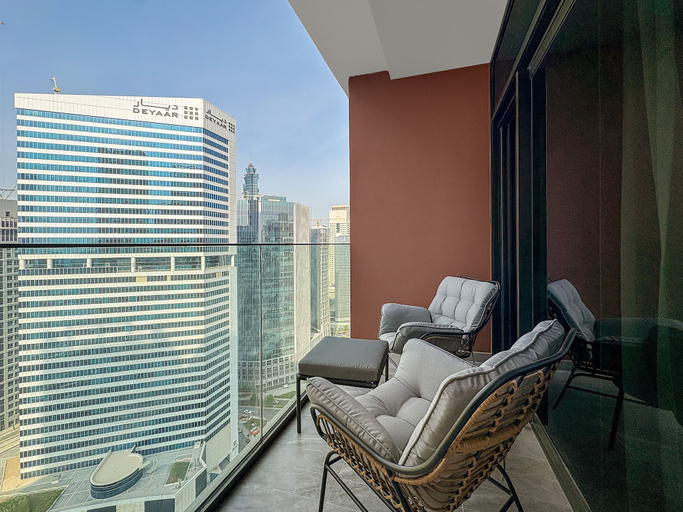 Others 5, Peninsula Two - 2912 Studio, Dubai