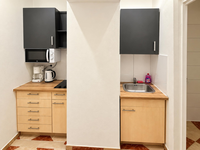Others 5, Stay Awhile Vienna 2BR with Living Room, Wien
