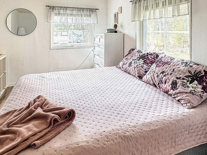 Others 4, 7 Person Holiday Home in Hestra, Gislaved