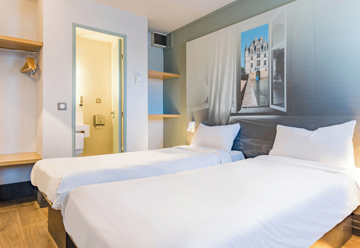 Bedroom 3, B&B Hotel Chartres 2 Le Coudray, Eure-et-Loir