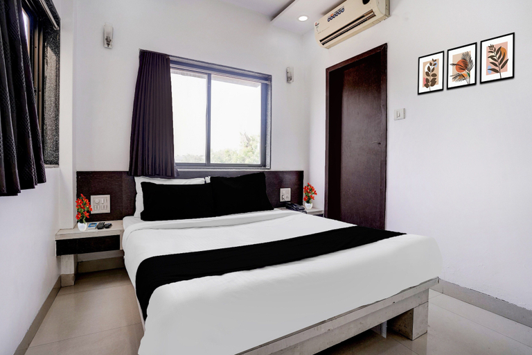Others 3, Hotel O Shri Saibaba Sansthan Temple, Ahmadnagar