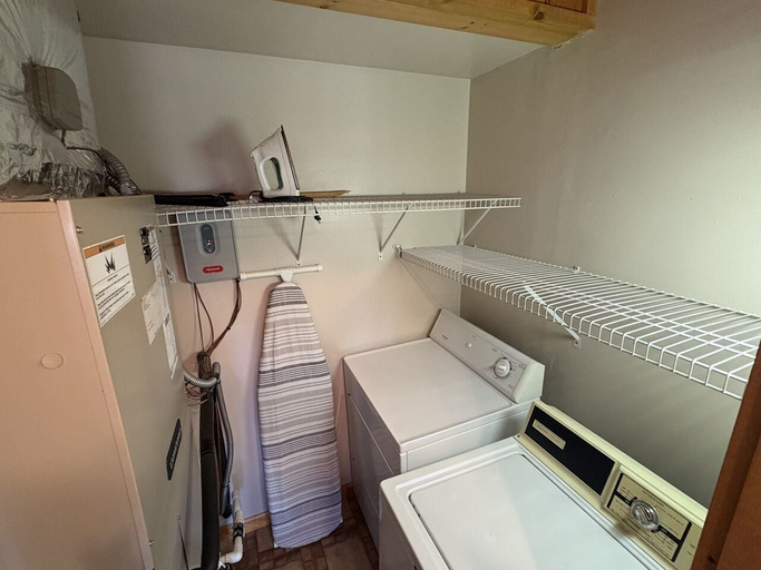 Others 4, Little Lake Cove 2 Bedroom Home, Sevier