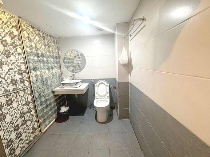 Bathroom 4, Hanoi Gold Hotel, Đống Đa