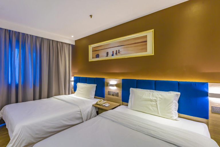 Bedroom 2, 7 Days Premium Hotel Beijing Tian'anmen Square, Beijing