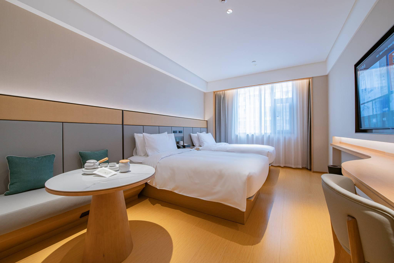 Bedroom 2, JI Hotel Chengdu Qingbaijiang Hudiezhou, Chengdu