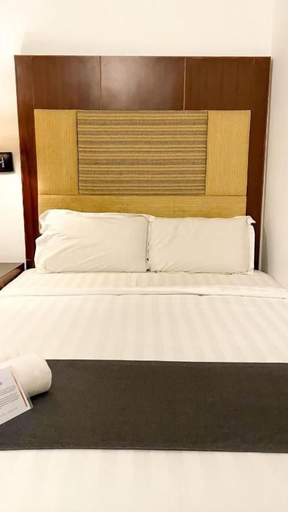Bedroom 3, Swing & Pillows @ Bandar Kuantan, Kuantan