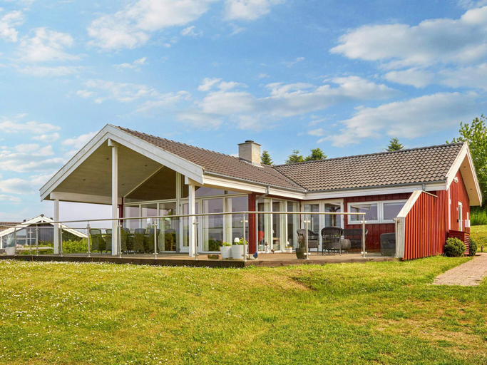 Others 5, 5 Star Holiday Home in Allinge, Bornholm