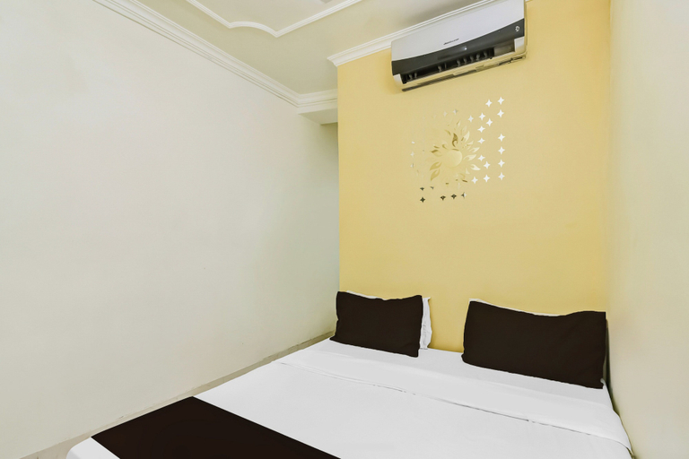 Others 4, Hotel O Sindhi Camp, Jaipur