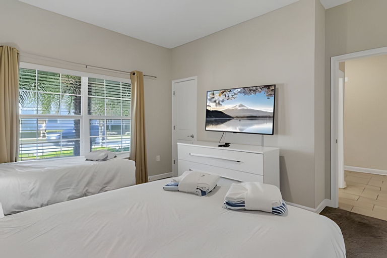 Others 4, 4BR Storey Lake Home, Sleeps 10, Osceola